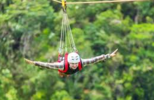 review-wahana-flying-fox-dengan-panorama-alam-menakjubkan